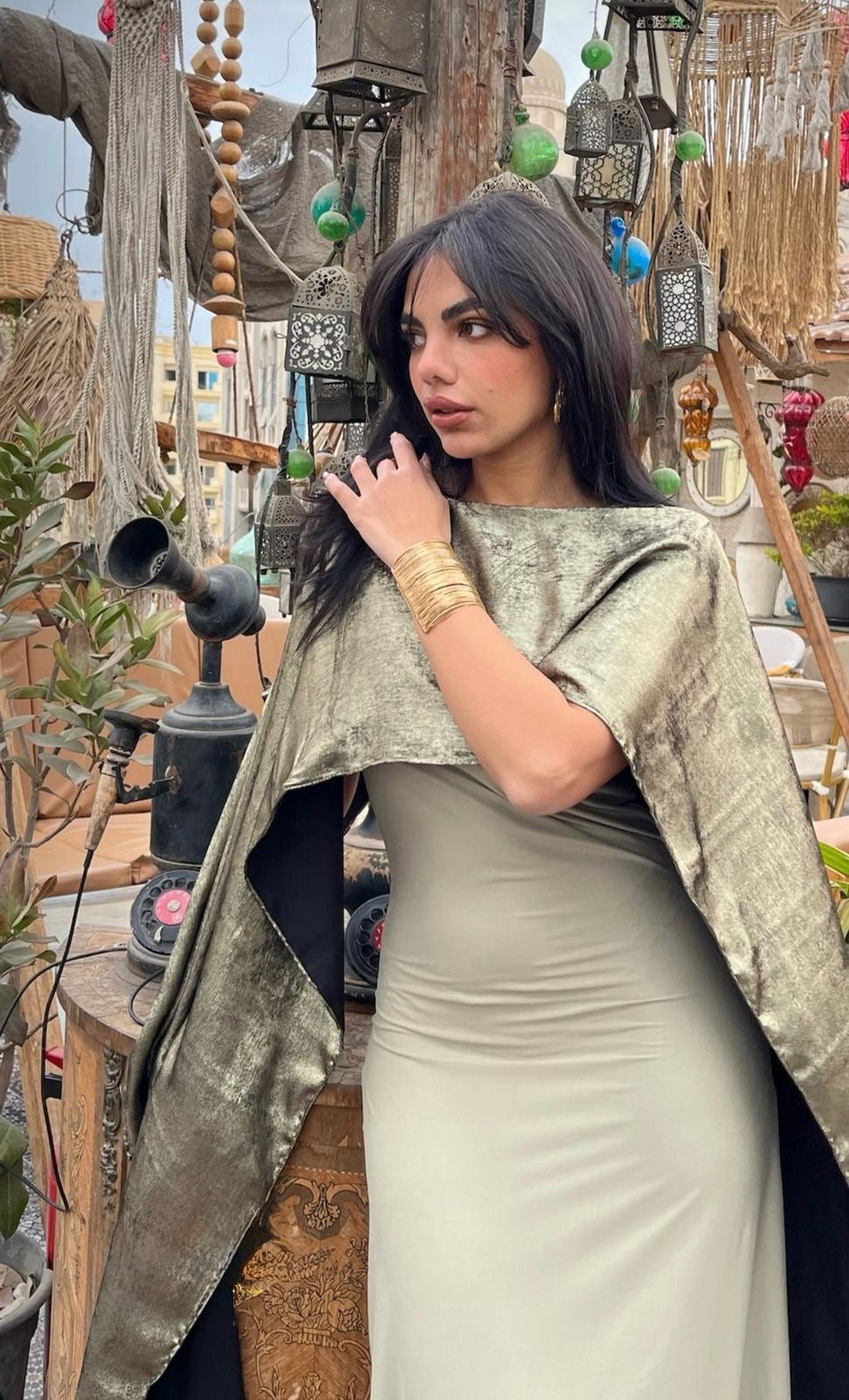Faroan cap metallic dress