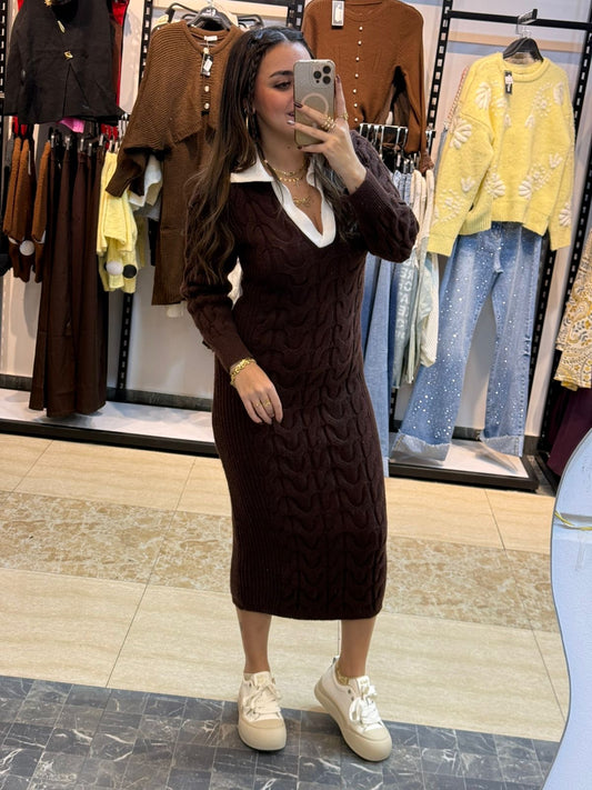 Dress with white collar 26 pw